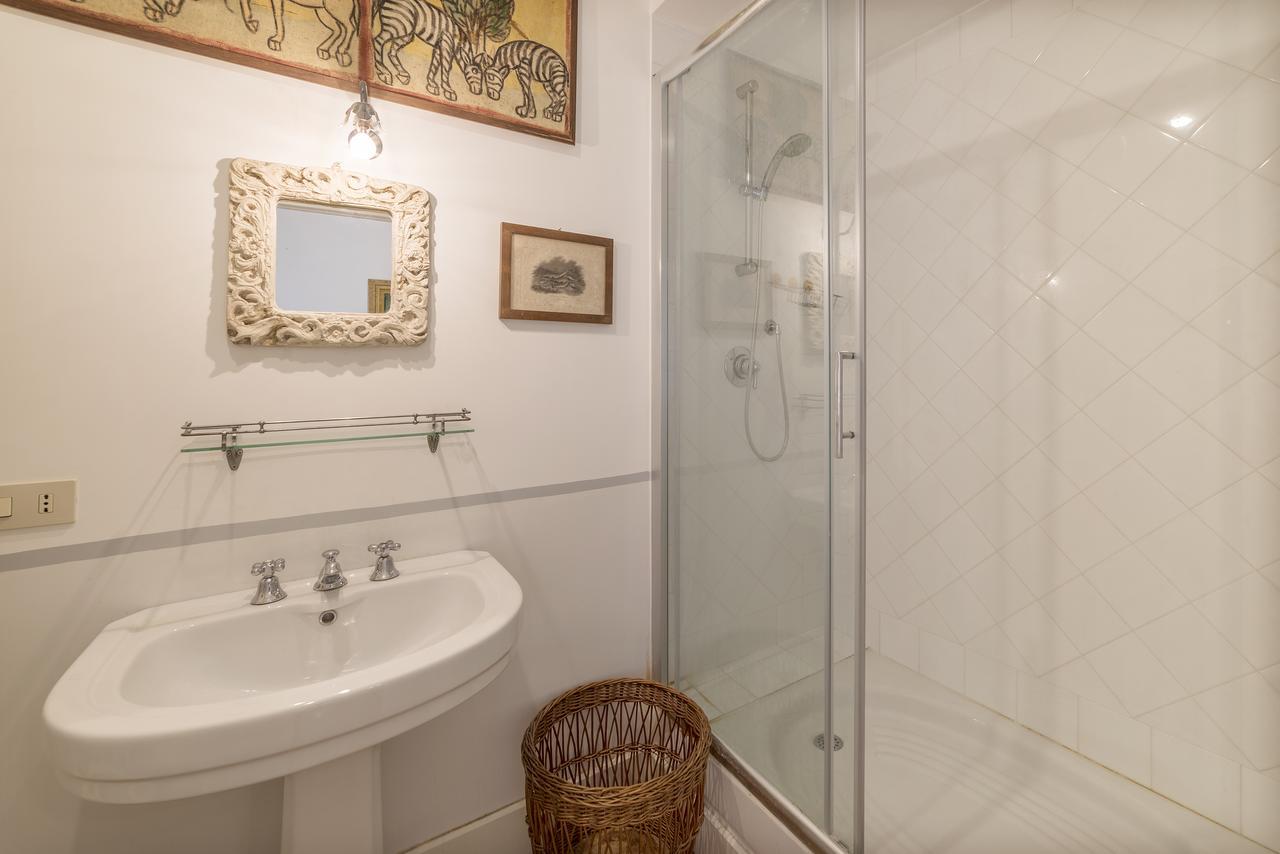 Micheli 4pax With Terrace Apartment Rome